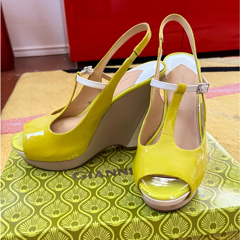 Gianni Bini wedges
